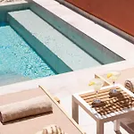 Castaway - Christos ホテル