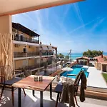 ホテル Castaway - Christos リメナリア