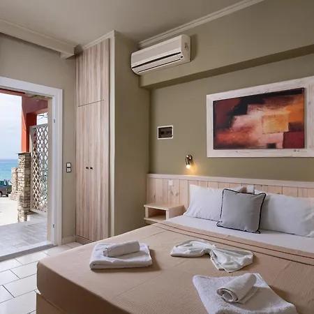 Castaway - Christos * Limenaria (Thasos)