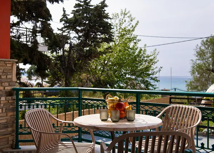 Castaway - Christos * Limenaria (Thasos)