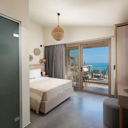 Castaway - Christos Hotel *