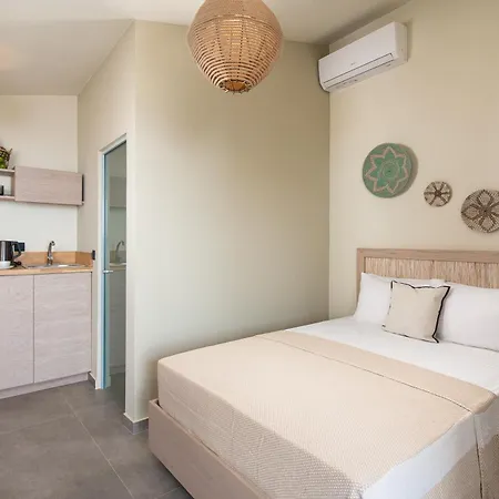 Castaway - Christos * Limenaria (Thasos)