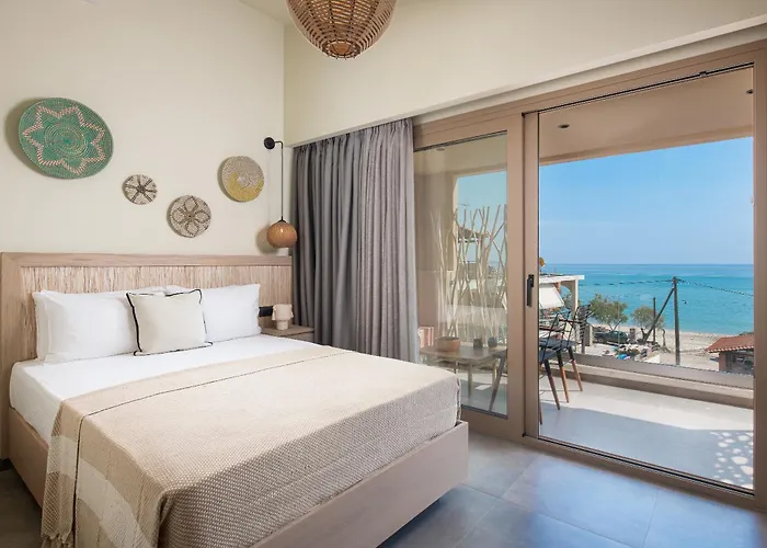 호텔 Castaway - Christos 리메나리아