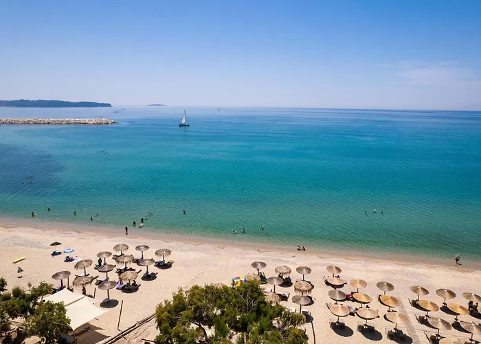 Hotel Castaway - Christos *